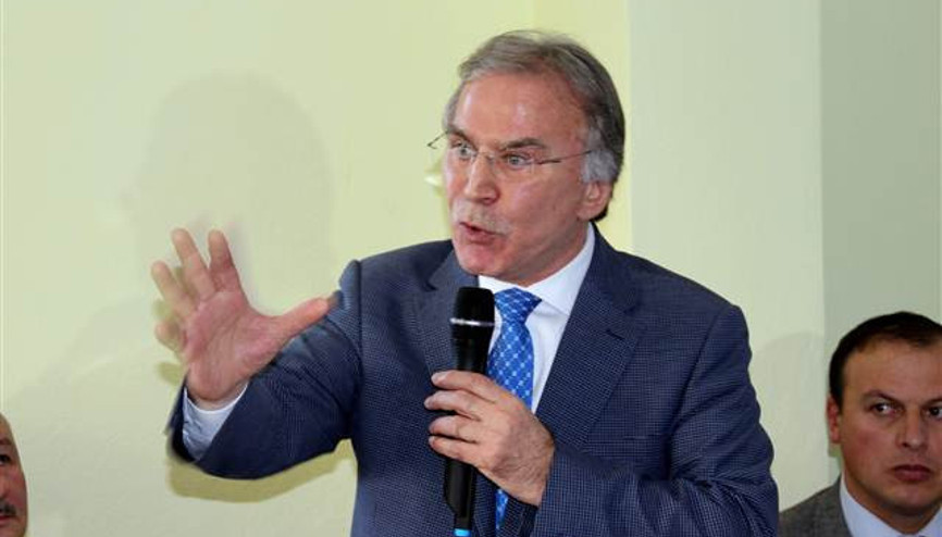 Mehmet Ali Şahinden HDPye: Türkiyedeki demokratik düzenin kıymetini bilin Mehmet Ali Şahinden HDPye: Türkiyedeki demokratik düzenin kıymetini bilin