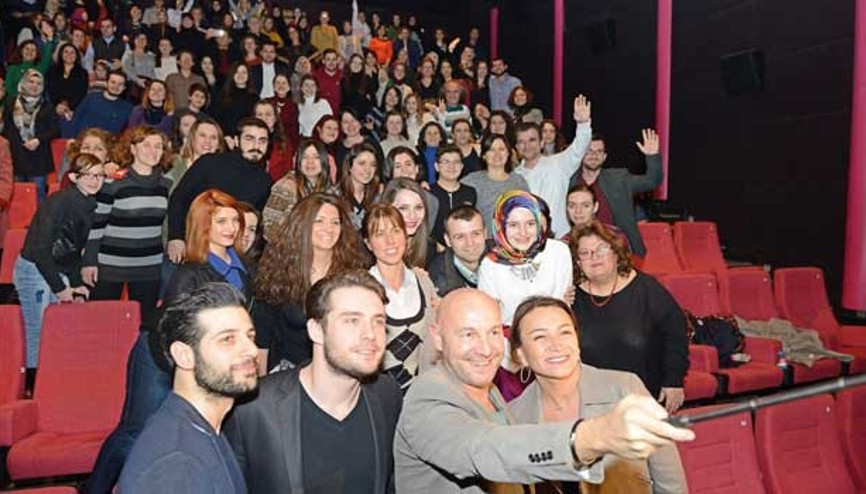 Nadide Hayat ekibinden Bursa selfie’si