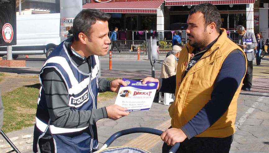 Polisten broşürlü dolandırıcılık uyarısı