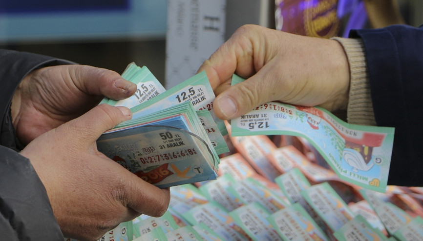 Milli Piyango 2016 Yılbaşı Çekilişi başladı, çekiliş sonuçları belli oluyor Milli Piyango 2016 Yılbaşı Çekilişi başladı, çekiliş sonuçları belli oluyor