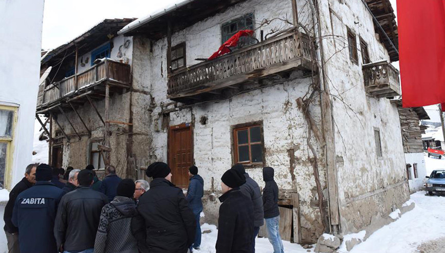 Şehit babasının evini Büyükşehir Belediyesi yapacak