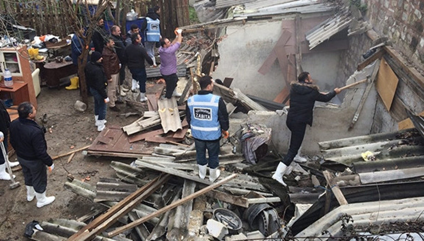 Yedikule Bostanlarında yıkım başladı