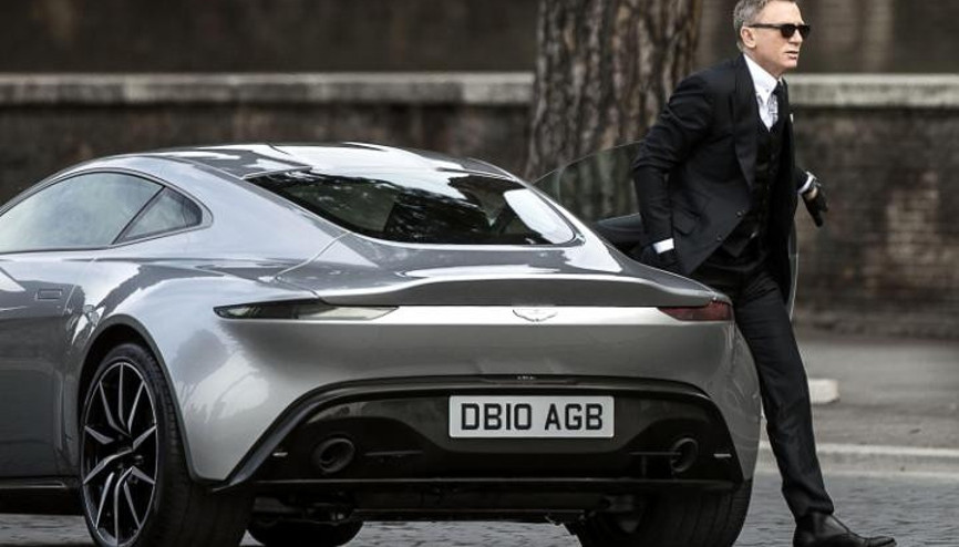 James Bondun otomobili satılıyor fakat kimse kullanamayacak