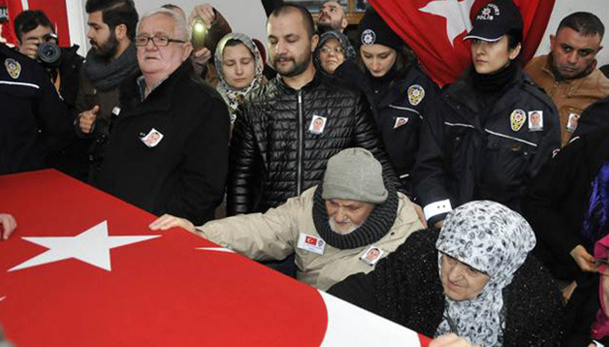 Şehit polis gözyaşlarıyla toprağa verildi