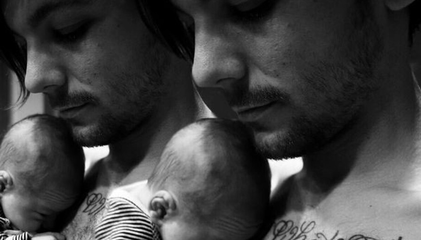 One Direction üyesi Louis Tomlinson bebeğinin fotoğrafını paylaştı