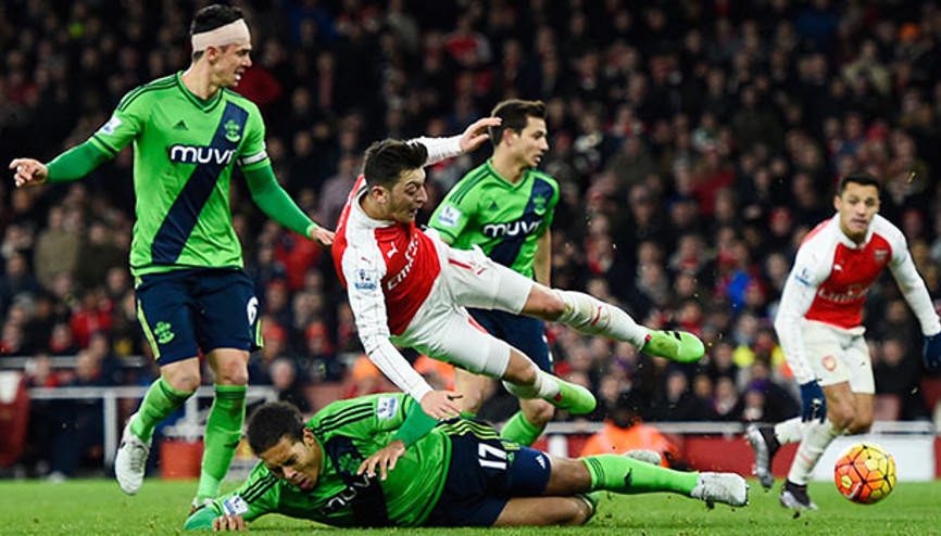 Arsenal yine takıldı