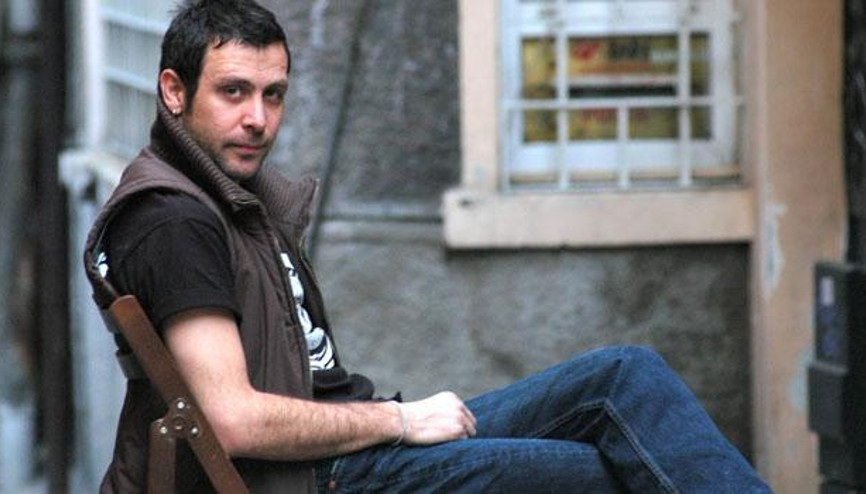 Nejat İşler yazarlığa başladı | Nejat İşler kimdir Nejat İşler yazarlığa başladı | Nejat İşler kimdir