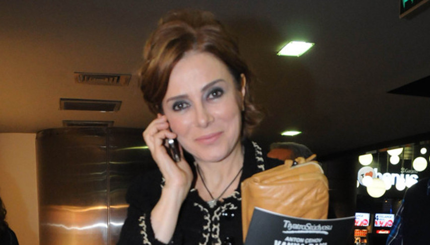 Zuhal Olcaya pis suratlı cezası