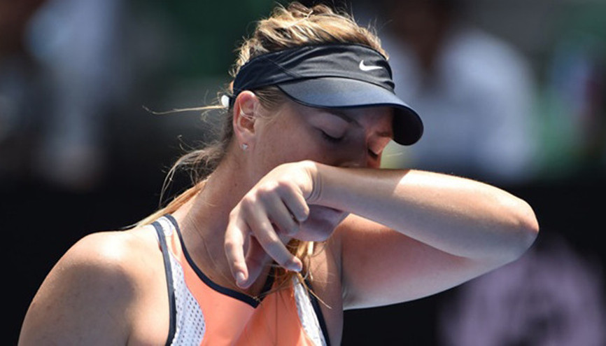 Sharapova sol kolundan yine sakatlandı