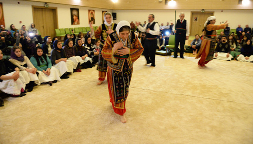 Meydana pişmeye geldim Meydana pişmeye geldim