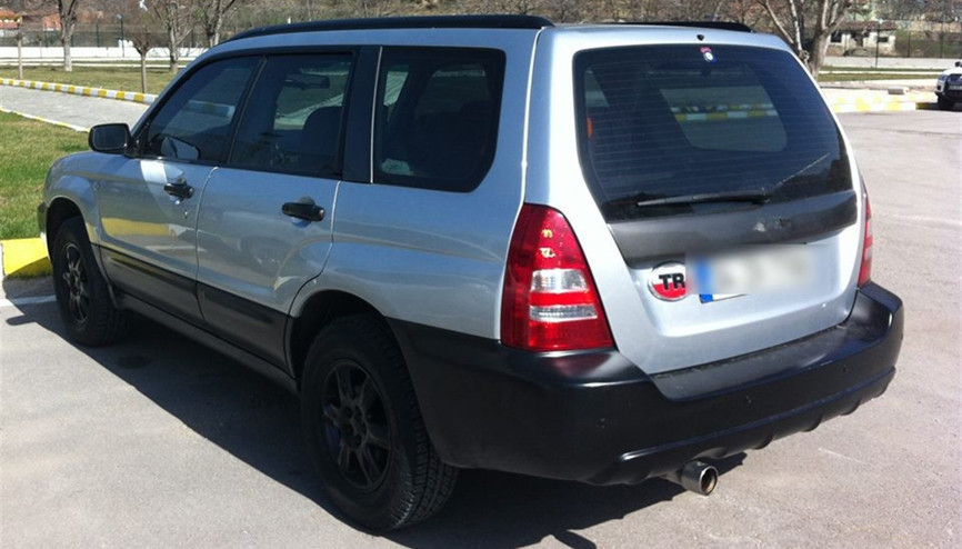 Emanet verdiği arabasını tanıyamadı