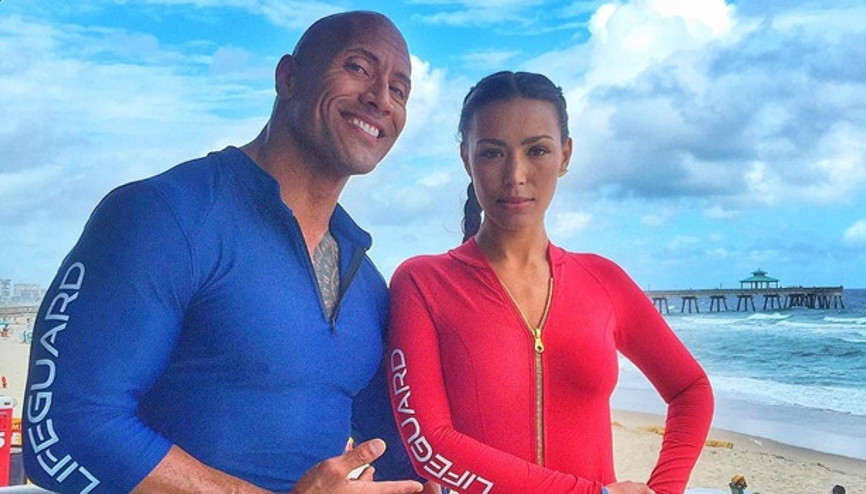 Dwayne Johnson Sahil Güvenlikten ilk görüntüleri paylaştı