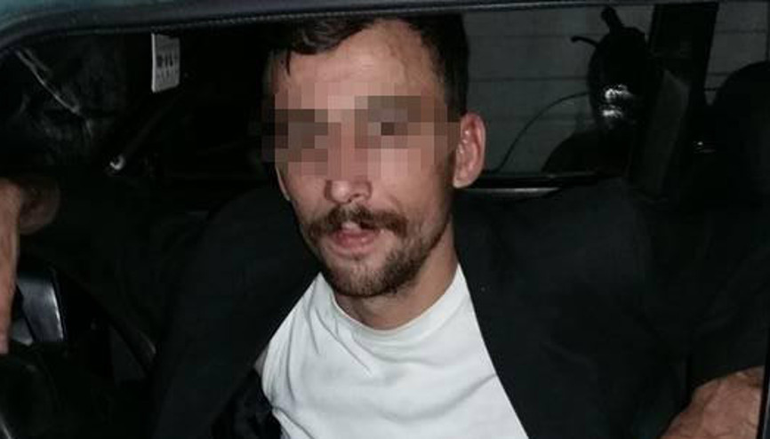 Aydında bıçaklı saldırgan dehşeti