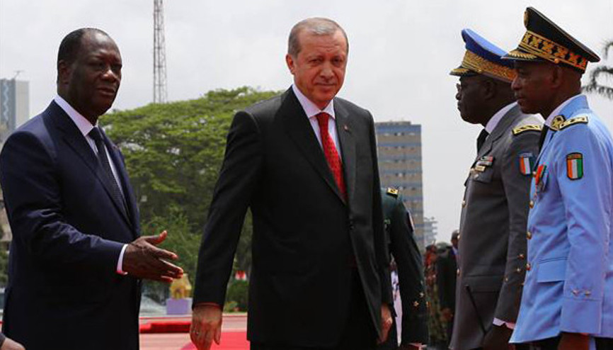 Cumhurbaşkanı Erdoğan, Fildişi Sahilinde törenle karşılandı