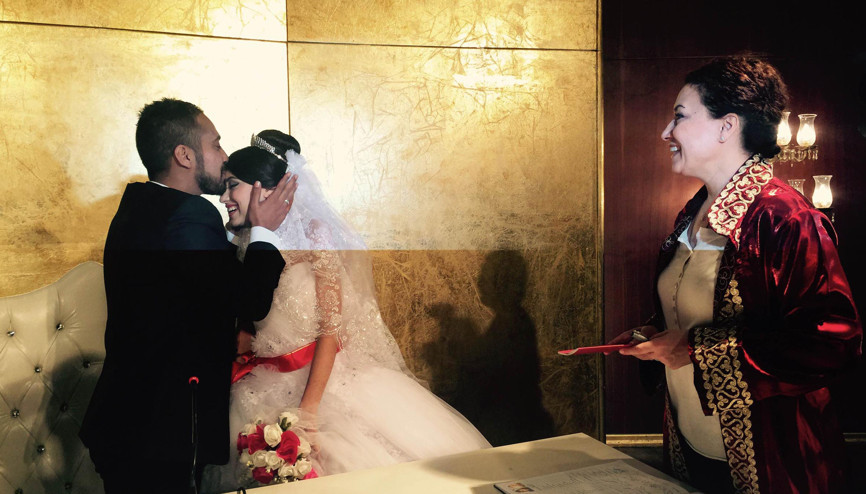 Evliliklerini 4 yılda bir kutlayacaklar