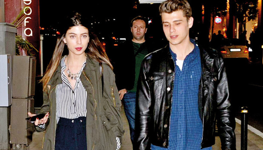 Nil Keser oyuncu arkadaşı Uğur Kurul ile Citysdeydi