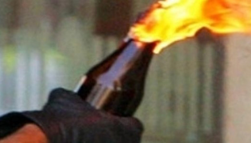 Teröristler Mersinde anaokuluna molotof kokteyli attı