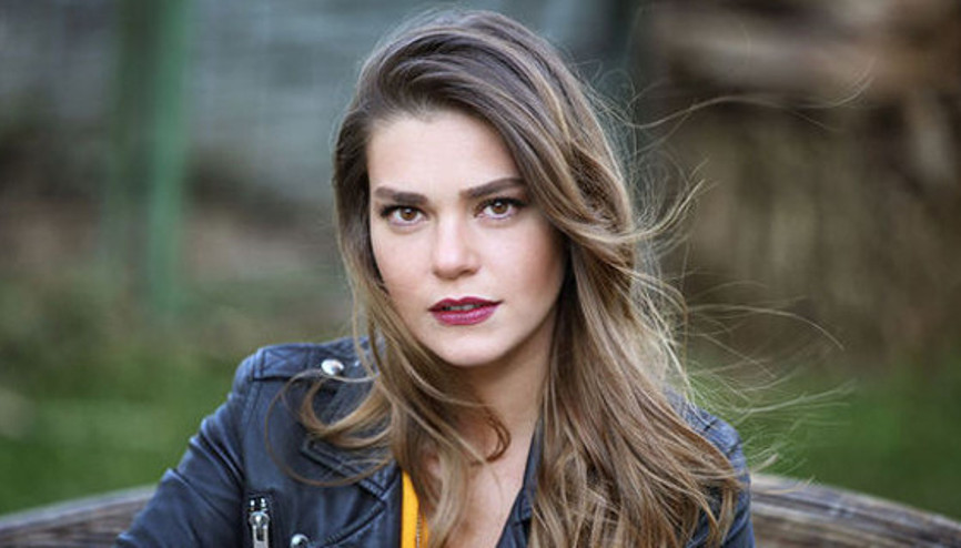 Fahriye Evcen, o işi Aslı Enver’e kaptırdı Fahriye Evcen, o işi Aslı Enver’e kaptırdı