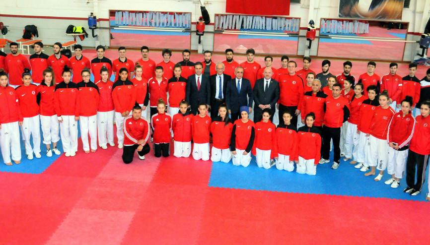 Topçu’dan millilere moral