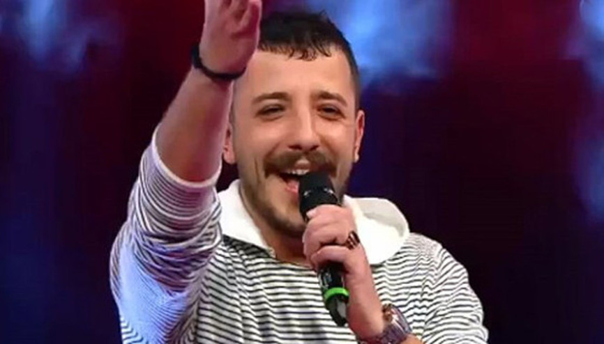 Ahmet Parlak ve Halil Sezaiden İsyan düeti - izle