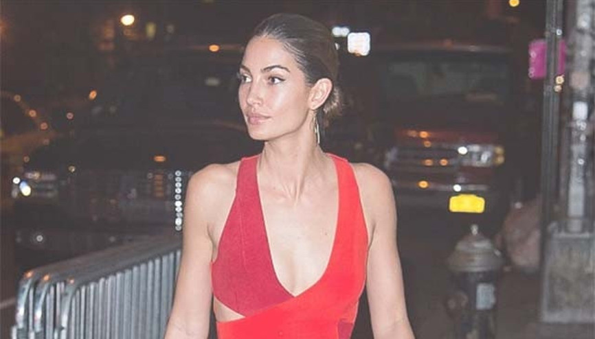Lily Aldridgein selülitli bacakları şoke etti