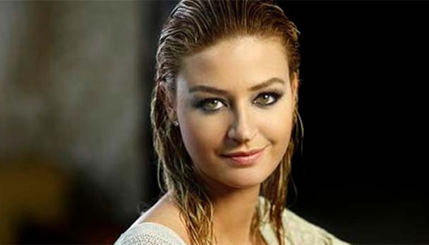 Petek Ertürenin makyajsız fotoğrafı çekildi