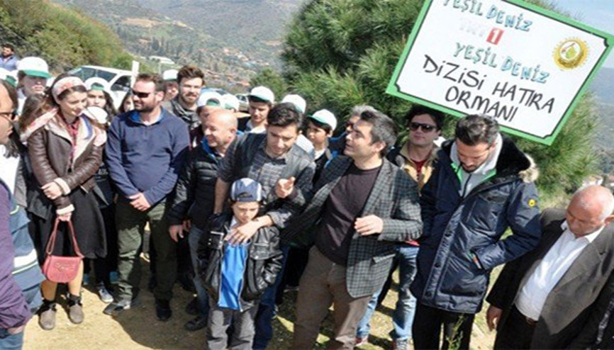 Yeşil Deniz ekibi İzmirde hatıra ormanı oluşturuyor