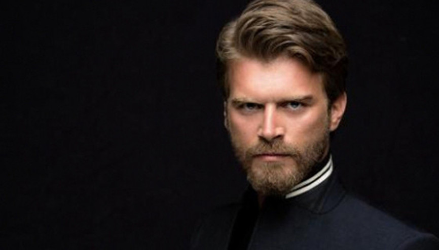 Kıvanç Tatlıtuğ kimdir Biyografi