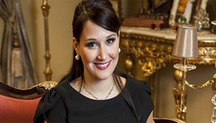 Gupse Özay kimdir