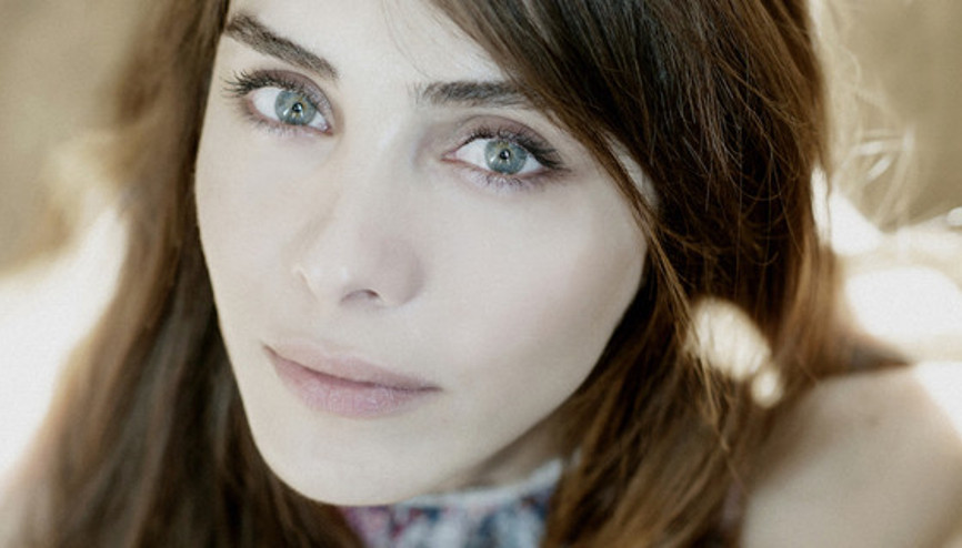 Nur Fettahoğlu kimdir
