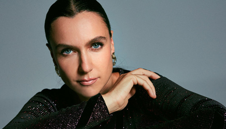 Şevval Sam kimdir Hayatı