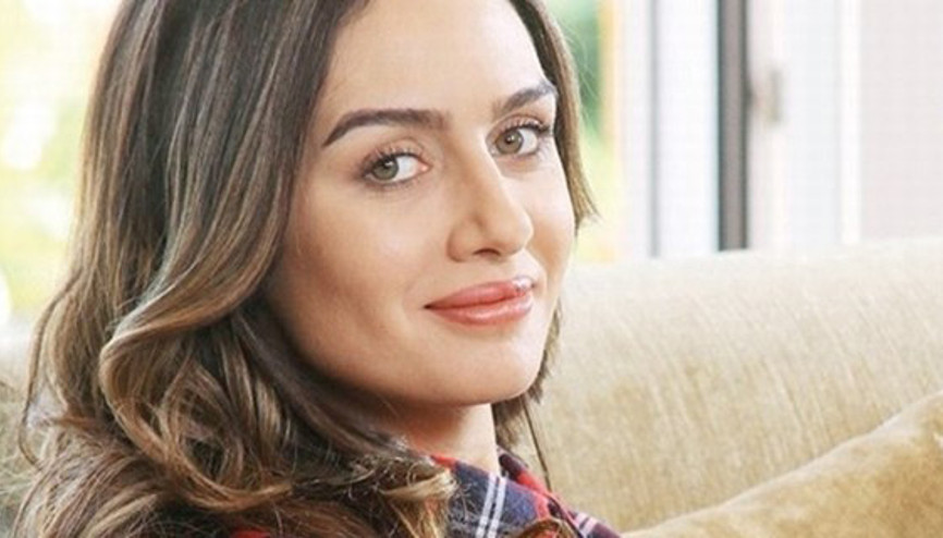Birce Akalay kimdir