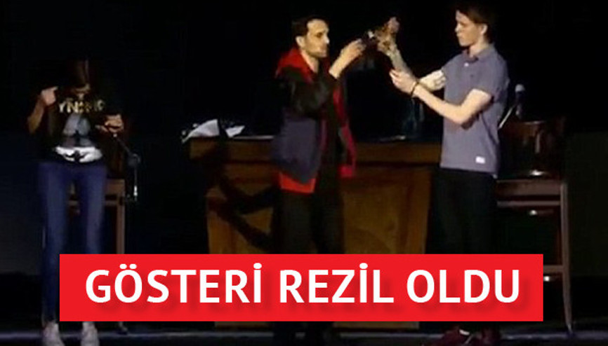 İllüzyonist gösteri sırasında rezil oldu