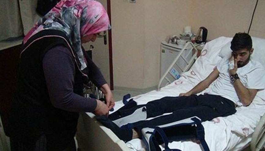 Azarlayan kaldı duyuran gitti