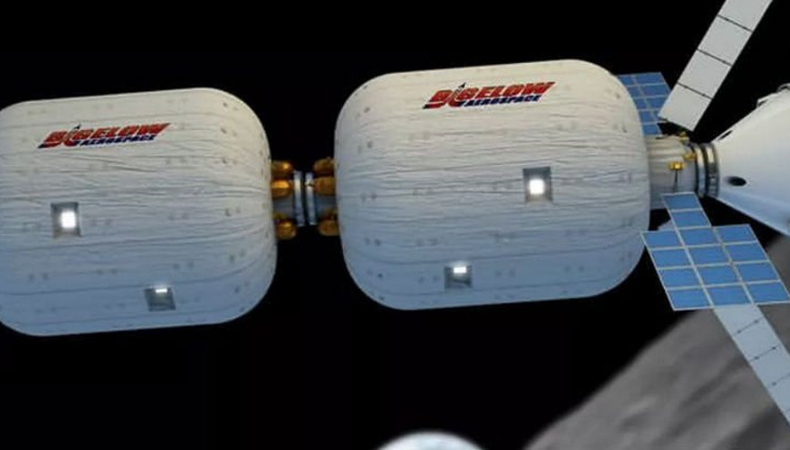 Uzayda Dünya manzaralı bir otel