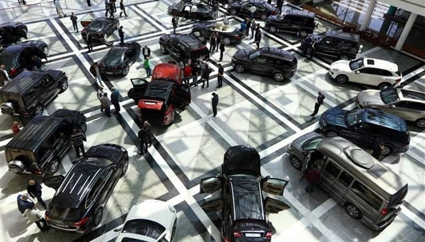 Lamborghini kaldı, Bentley satıldı