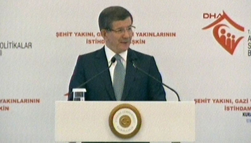 Başbakan Davutoğlundan HDPye sert sözler