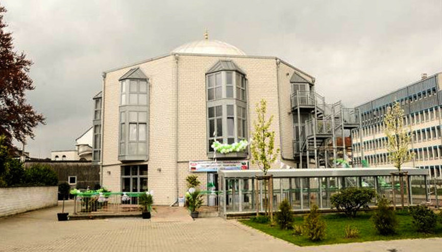 Mevlana Camii ibadete açıldı