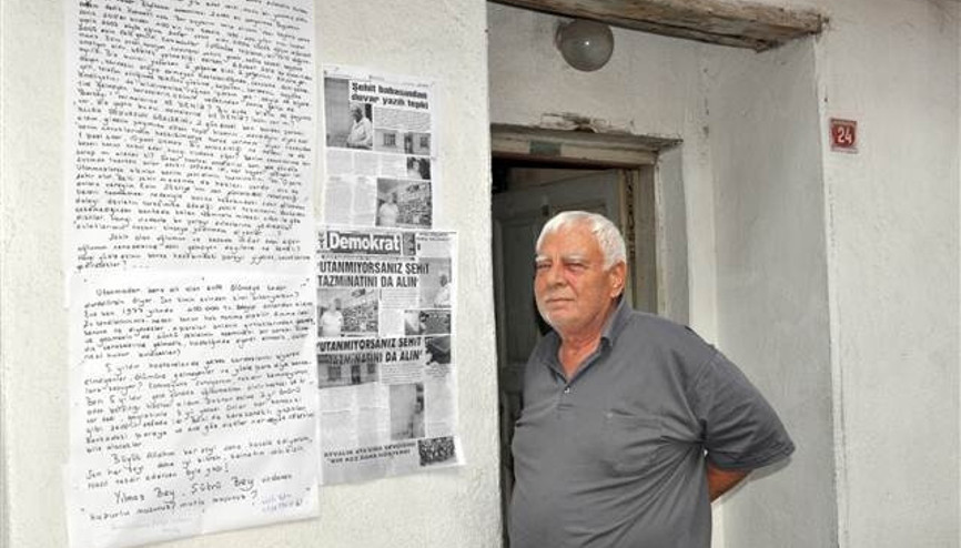 Şehit babasının isyanı: Evinin dışına mektup astı