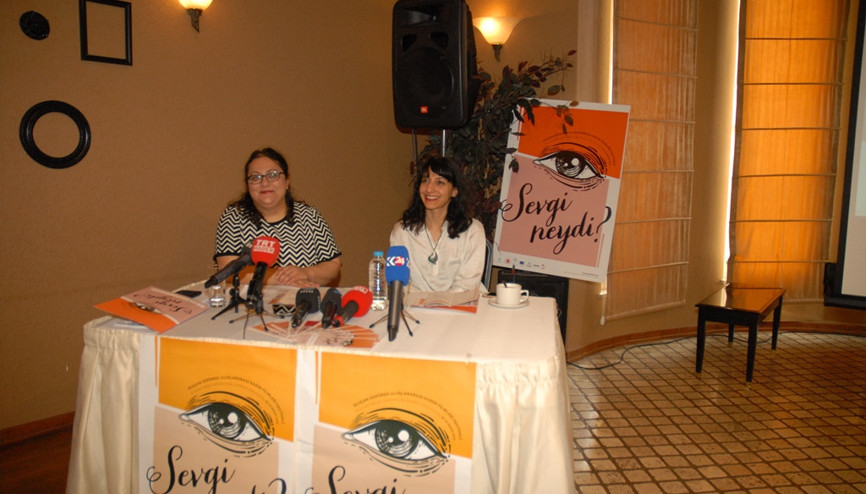 Süpürge sevgiye havalanıyor