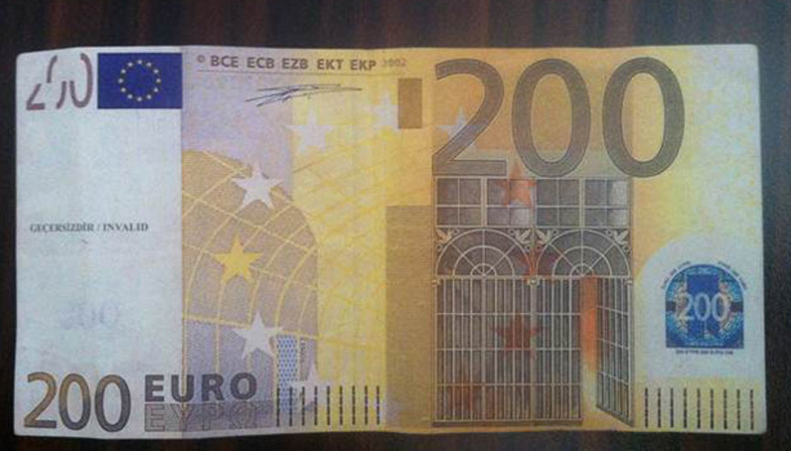 Göz göre göre dolandırıldılar