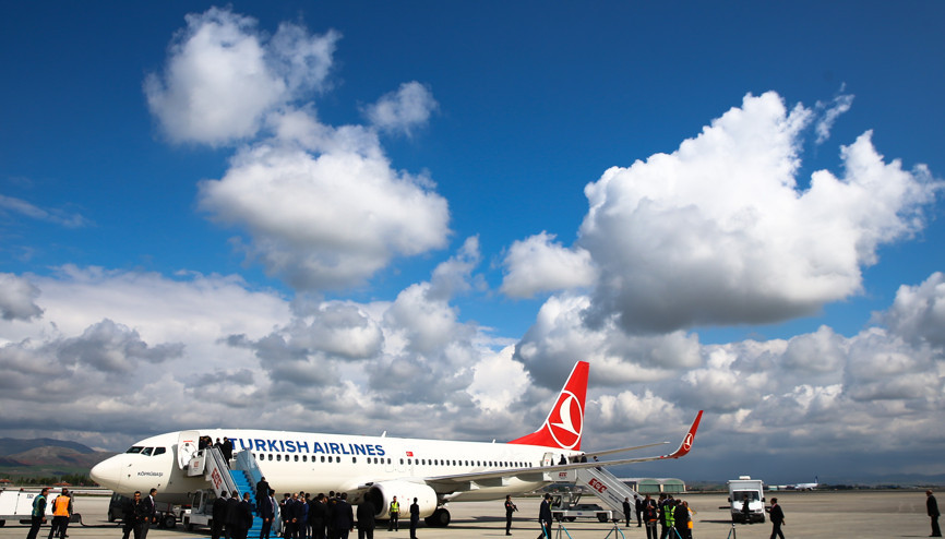 Davutoğlunun Bosna ziyaretinde dikkat çeken detay