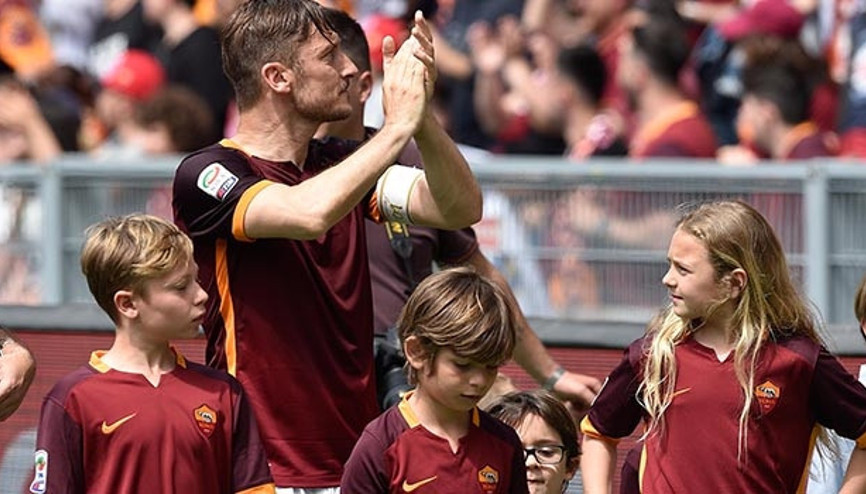 Totti imzaya yakın