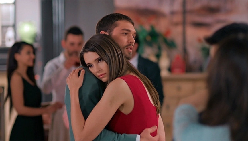 Tatlı İntikam 8. bölüm yeni fragmanında şok Tatlı İntikam 8. bölüm yeni fragmanında şok