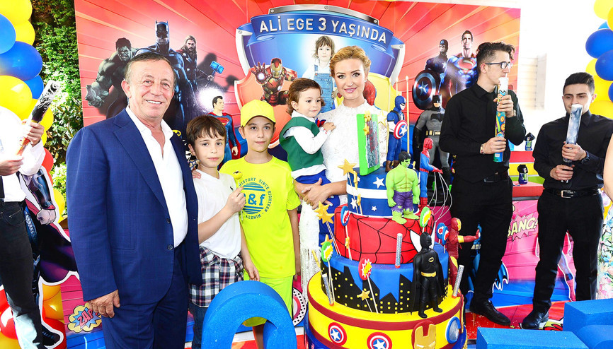 Küçük Ağa üç yaşında