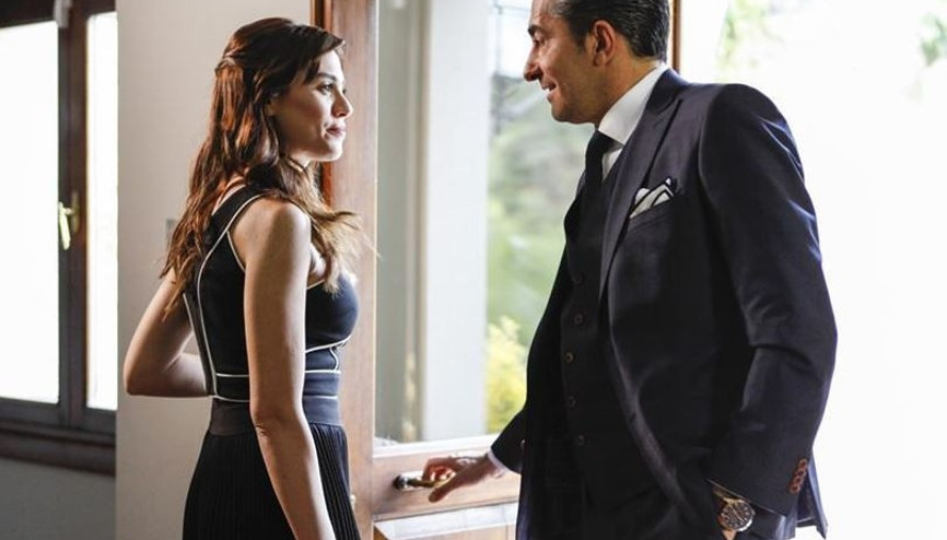 Paramparça 67. Bölüm fragmanında Ayşenin korkusu - İzle Paramparça 67. Bölüm fragmanında Ayşenin korkusu - İzle