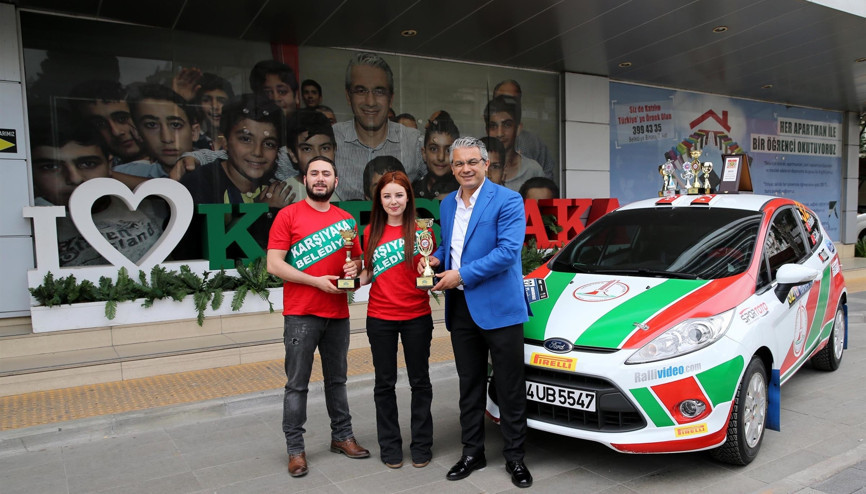 Rallide 2 kupa birden