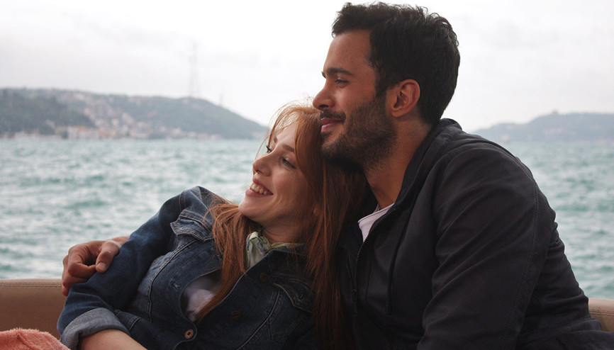 Ömer’in tekne sürprizi mi, Defne’nin öpücüklü teşekkürü mü güzel