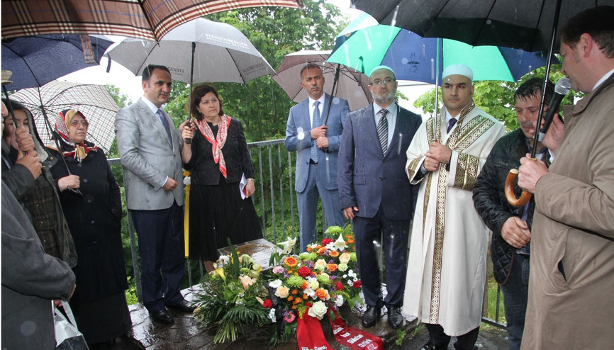 Solingen kurbanları 23 yıl sonra anıldı