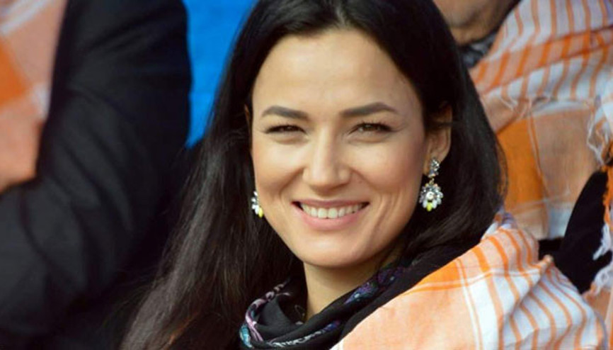 Eski Türkiye güzeli AK Parti Aydın Kadın Kolları Başkanı oldu